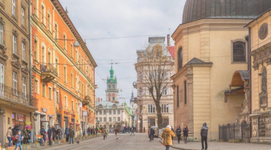 Meet Her in Person: Why Dream Singles Tours is Booking Fast