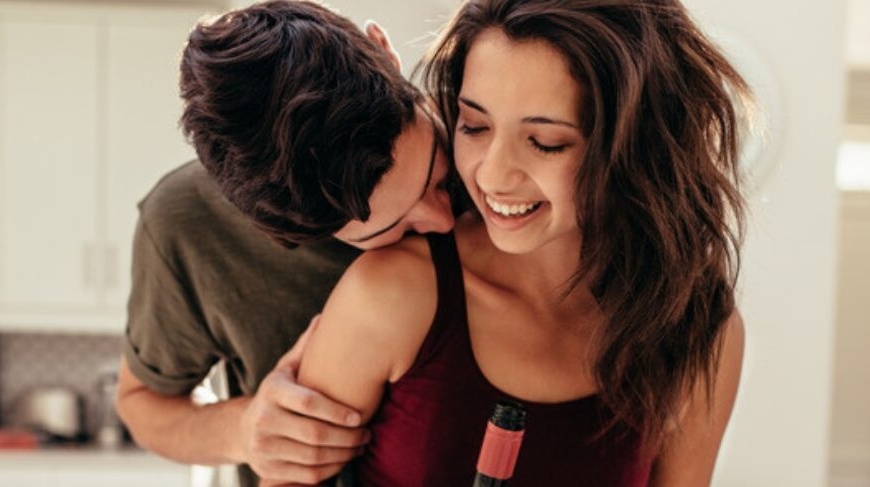 The 5 Signs You’re Ready for a Holiday Romance