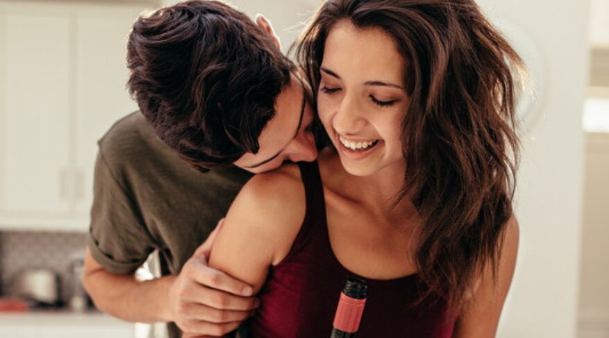 The 5 Signs You’re Ready for a Holiday Romance