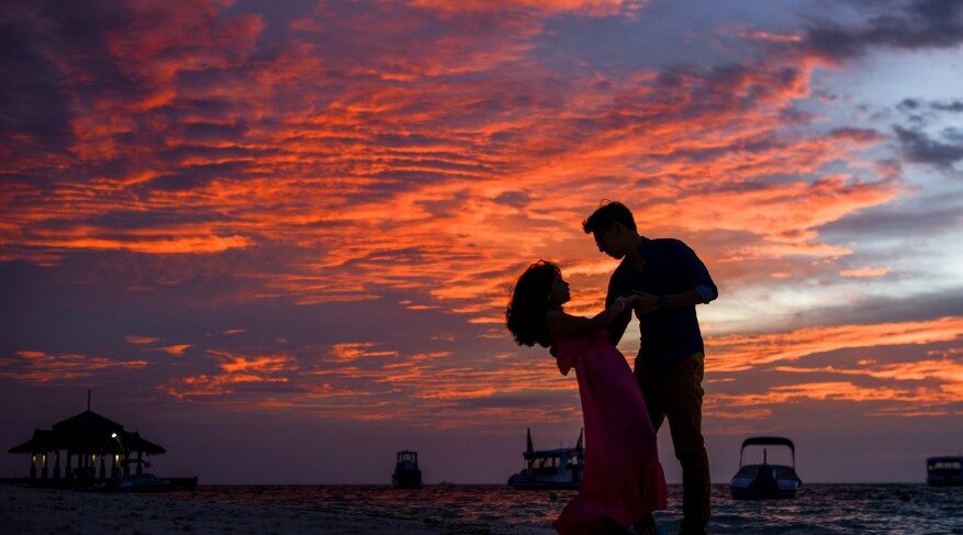 What to Say in a First Message